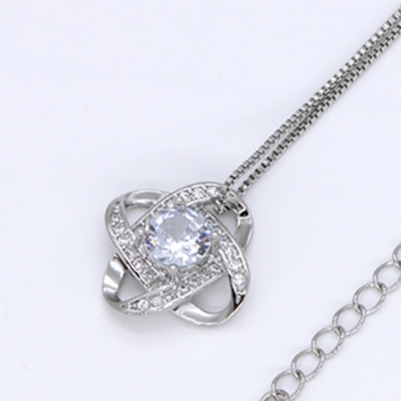 Cubic Zirconia 925 Sterling Silver Necklace Pendant Jewelry - Picture 4 of 5